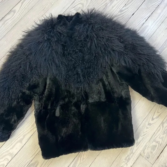 Fur jacket sz Sm - Picture 15 of 16